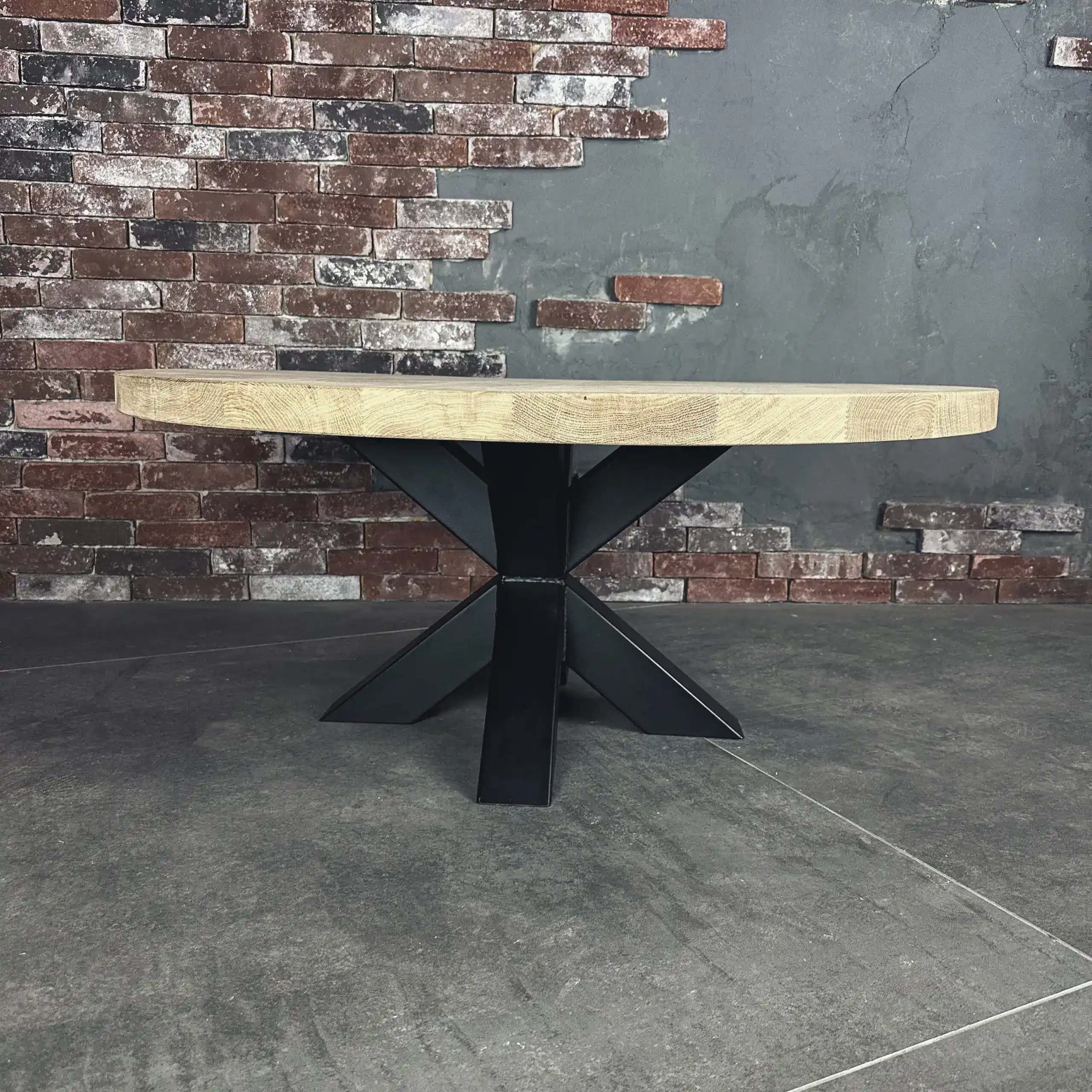 Salontafel rond kruispoot