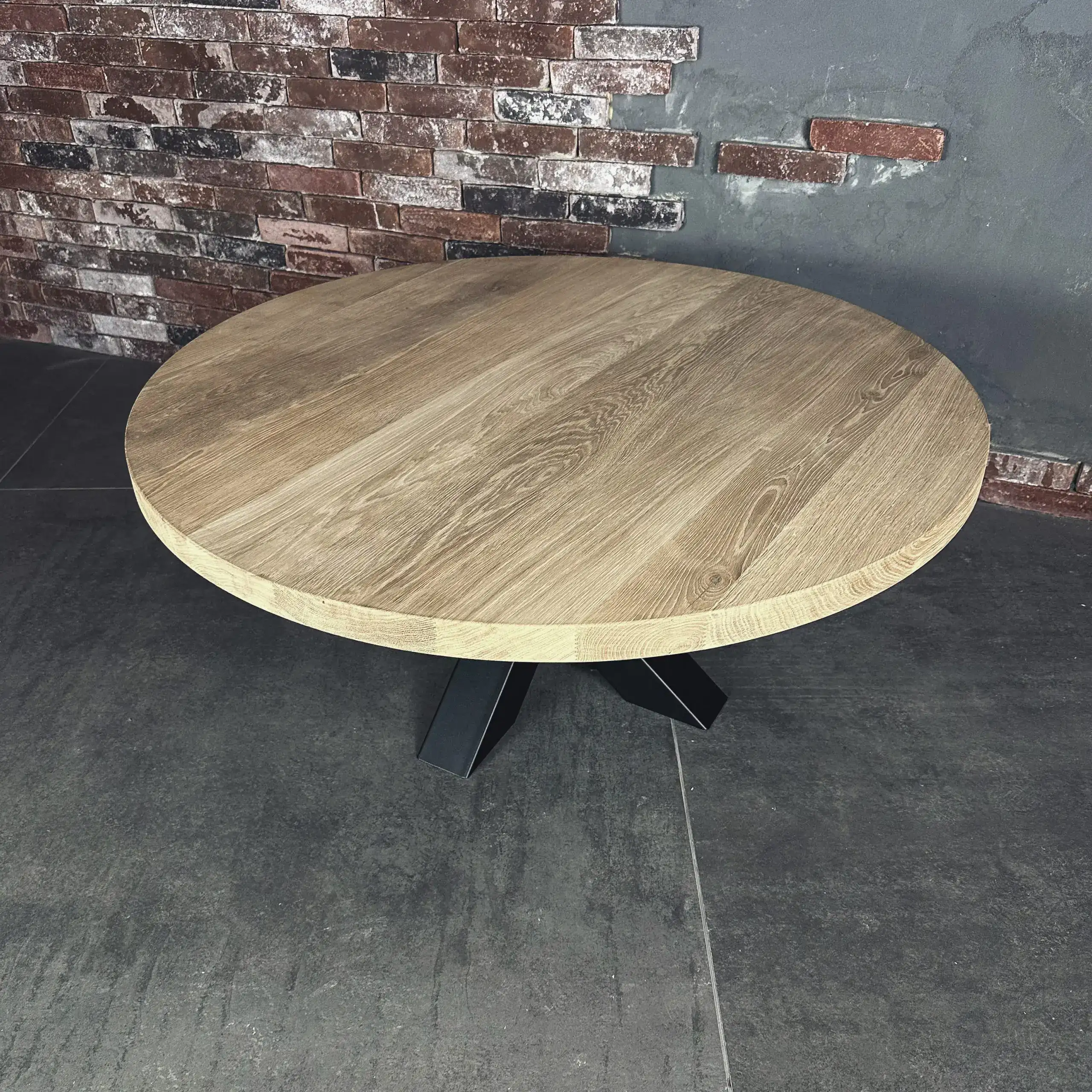 Salontafel rond kruispoot